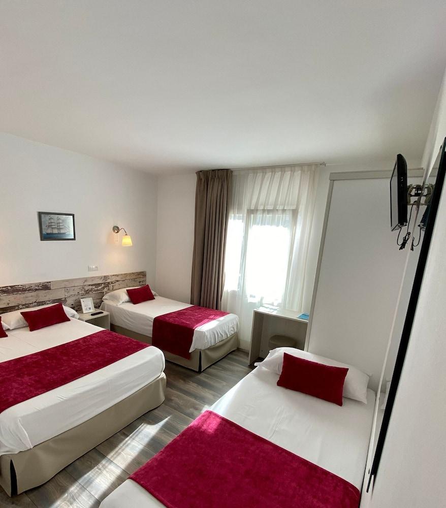 Bella Dolores Hotel 2*