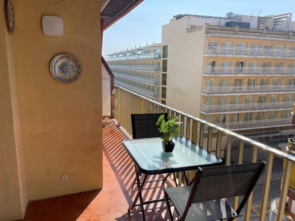 Fantastico Piso Con Terraza En Corazón De Fenals Apartamento
