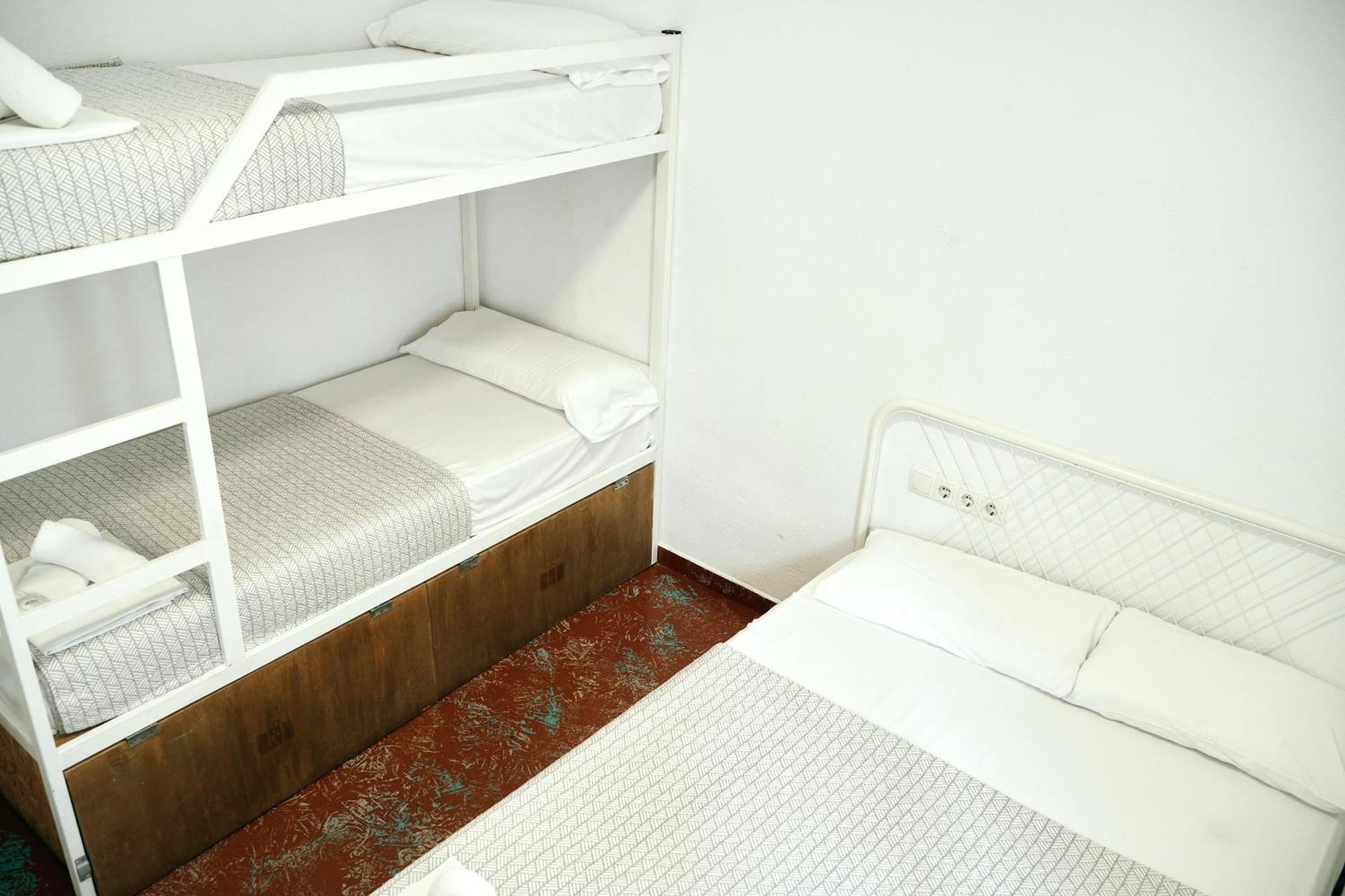 Hostal Loft & Group Lloret de Mar