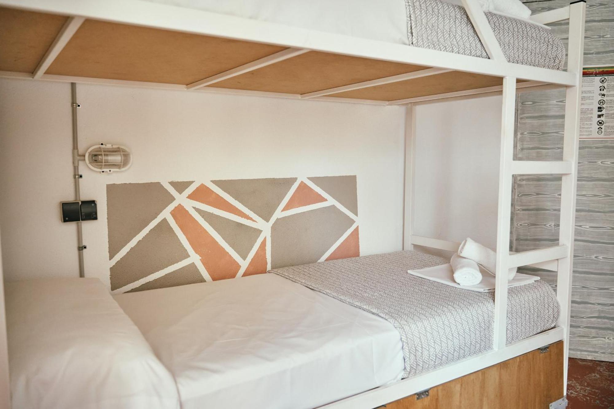 Loft & Group Hostal Lloret de Mar