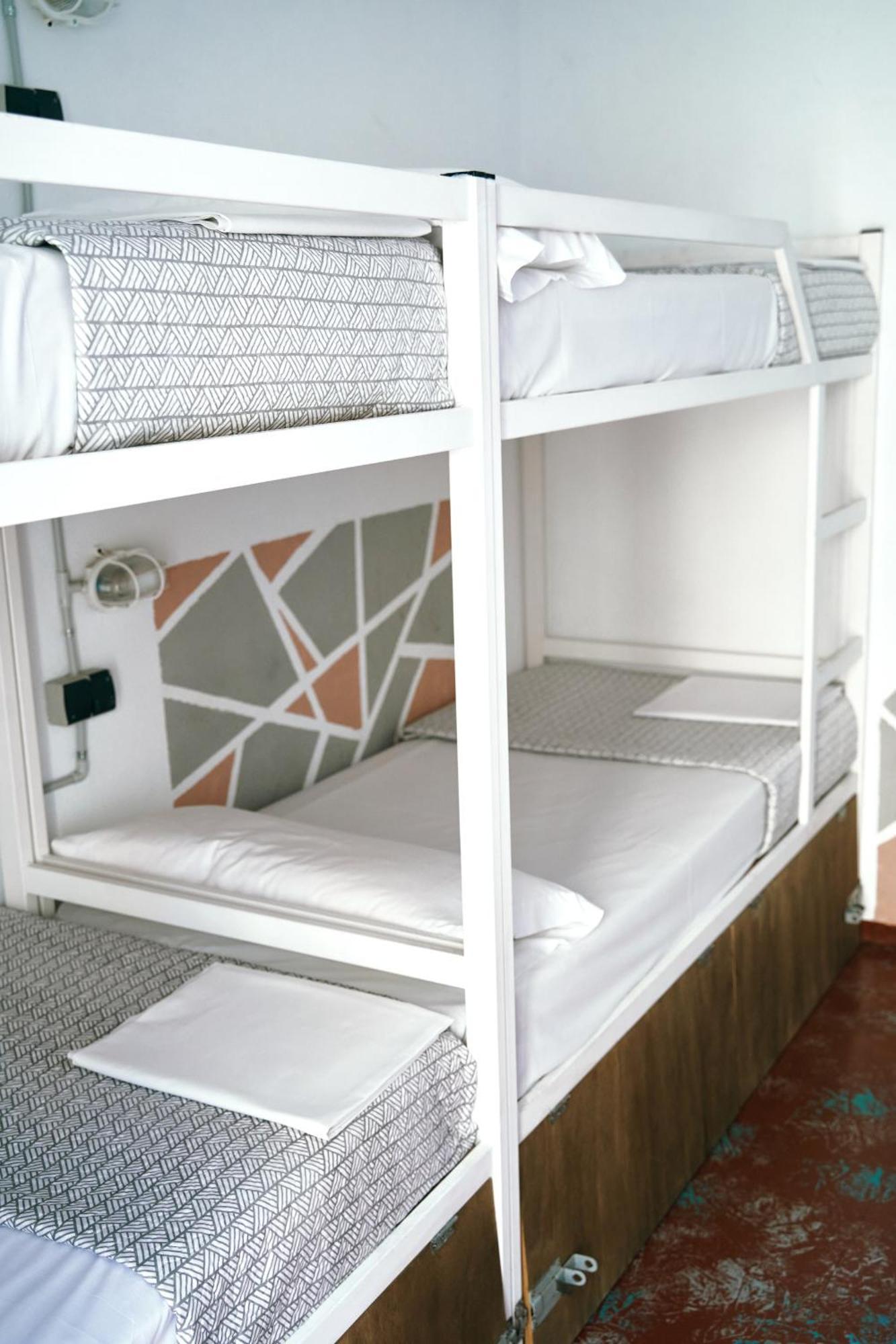 Hostal Loft & Group *