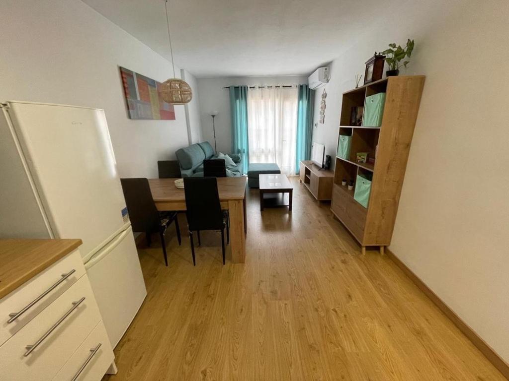 Fantastico Piso Con Terraza En Corazón De Fenals * Lloret de Mar