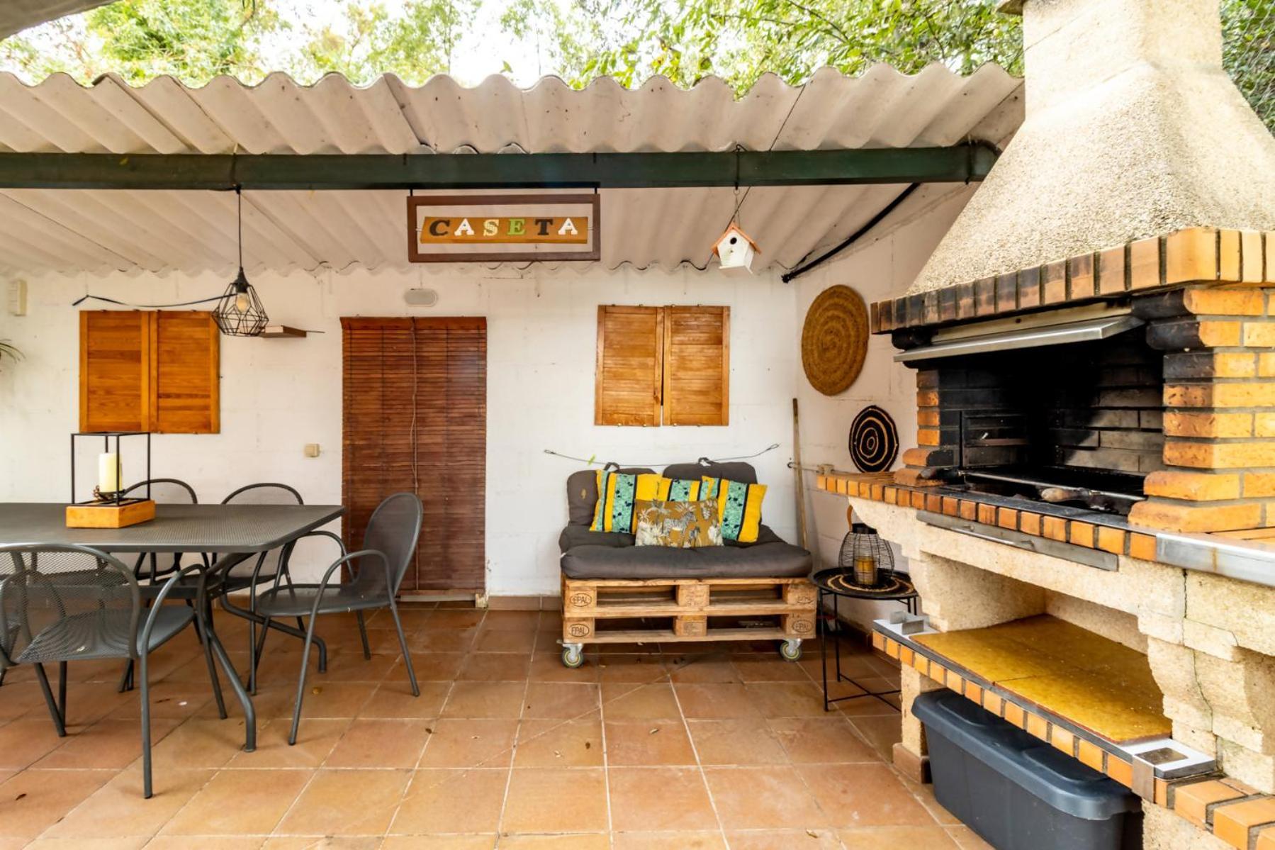 Chalet Ca La Iaia Casa Con Piscina Y Jardin