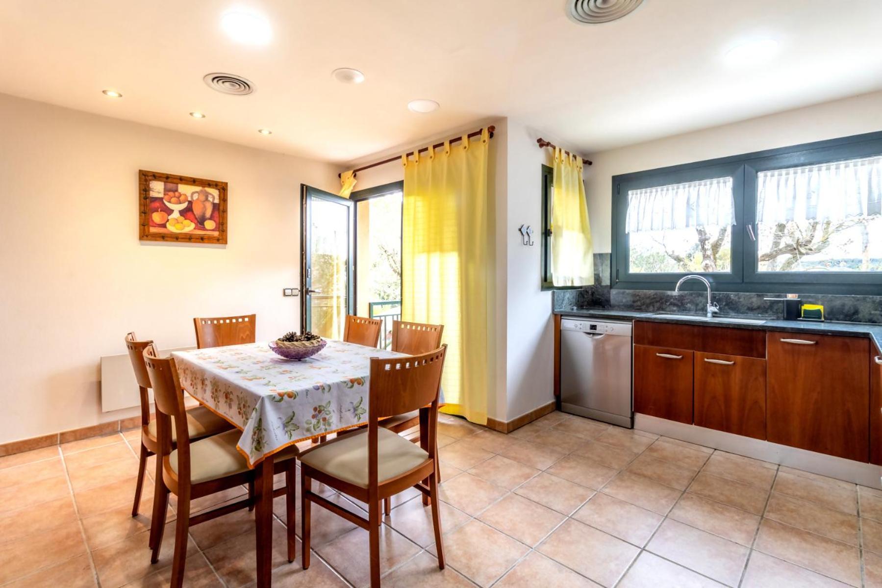 Chalet Ca La Iaia Casa Con Piscina Y Jardin Gerona